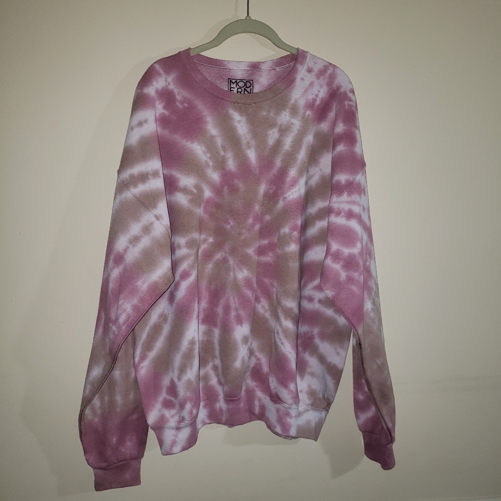Modern Lux Tie Dye Sweatshirt